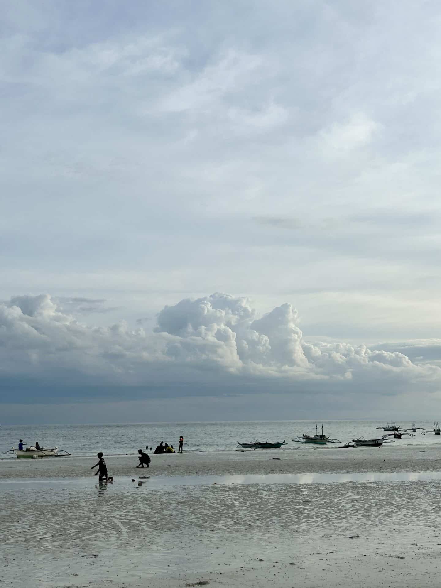 Fishermen on the beach at Bantayan.
